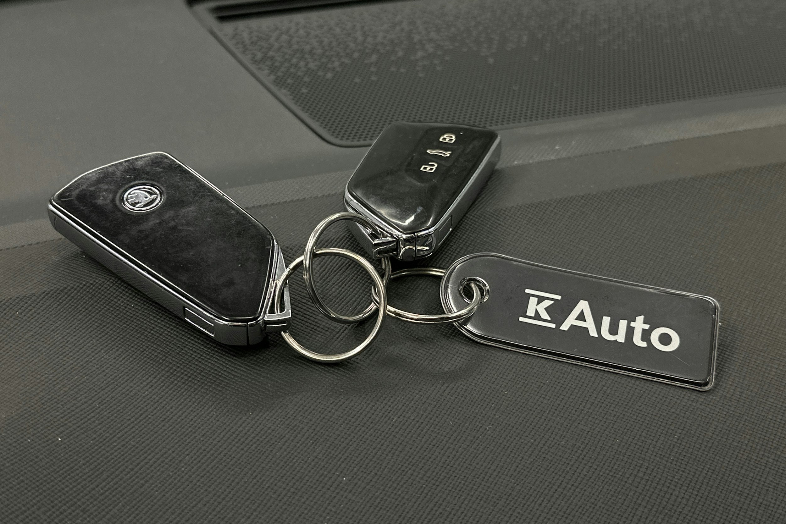 hopea Skoda Enyaq 2022 kuva 36.