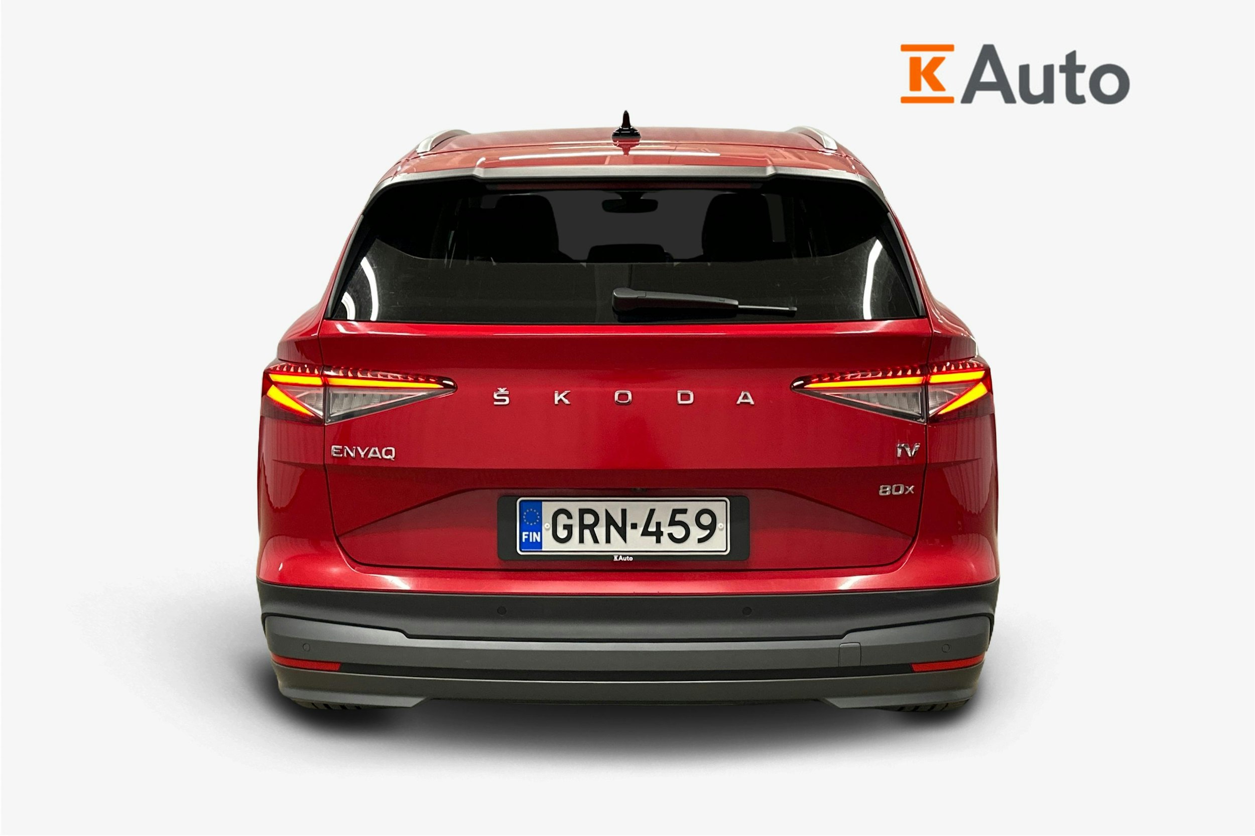 punainen Skoda Enyaq 2022 kuva 3.