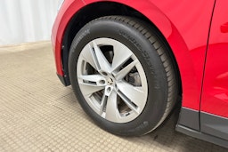 punainen Skoda Enyaq 2022 kuva 11.