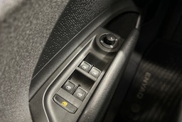 punainen Skoda Enyaq 2022 kuva 17.