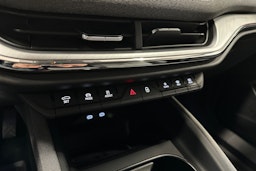 punainen Skoda Enyaq 2022 kuva 25.