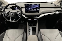 harmaa Skoda Enyaq 2022 kuva 9.
