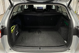 harmaa Skoda Enyaq 2022 kuva 14.
