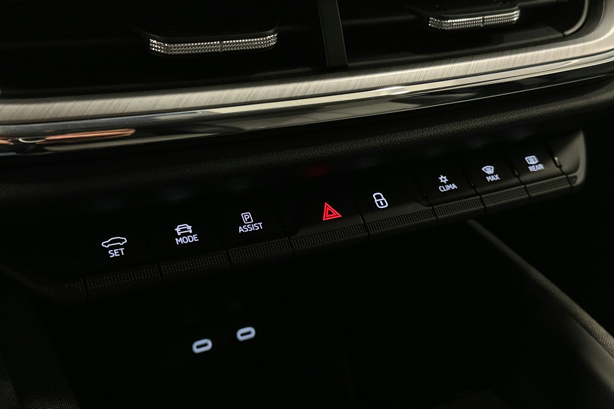 harmaa Skoda Enyaq 2022 kuva 23.