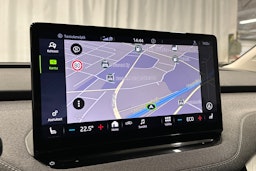harmaa Skoda Enyaq 2022 kuva 27.