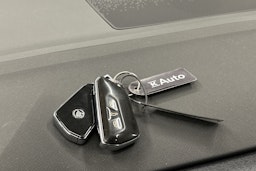 harmaa Skoda Enyaq 2022 kuva 30.
