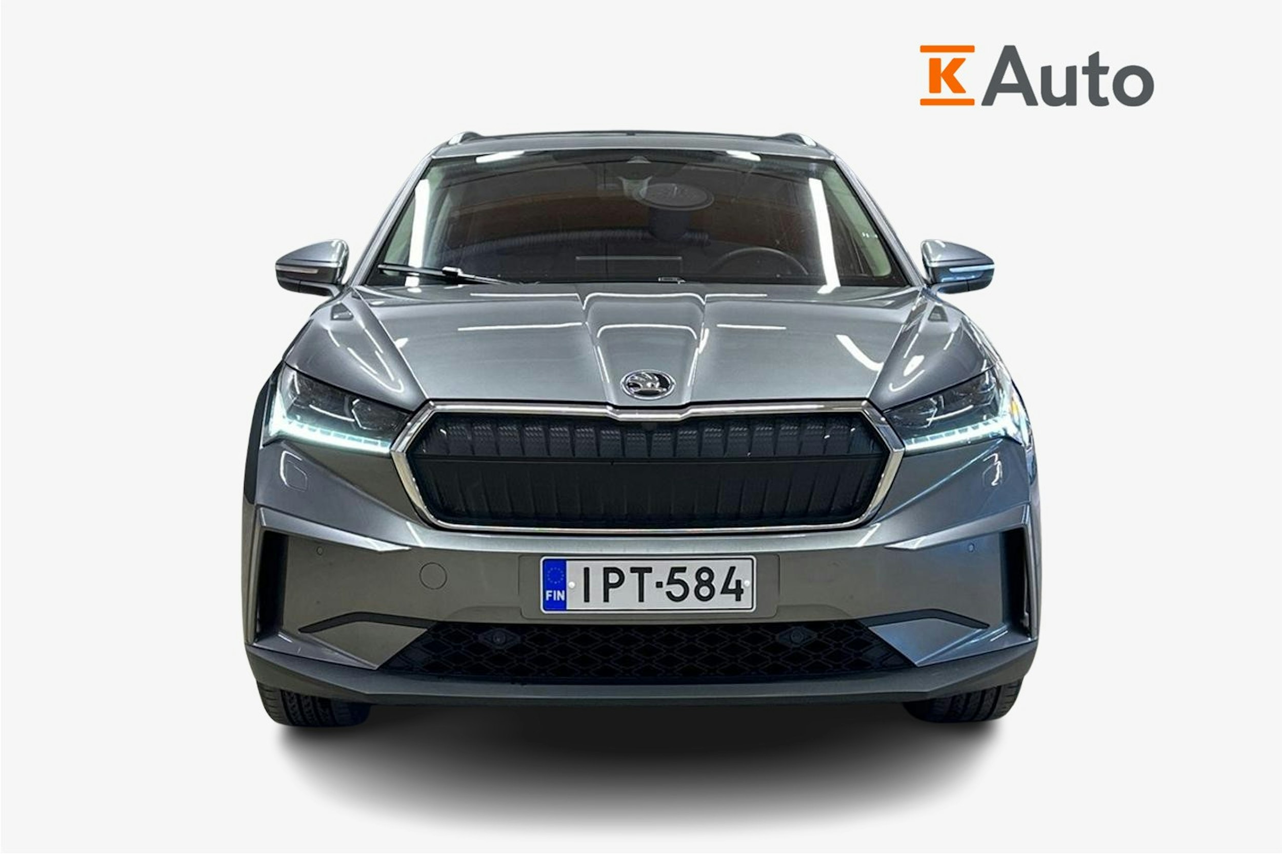 harmaa Skoda Enyaq 2022 kuva 5.