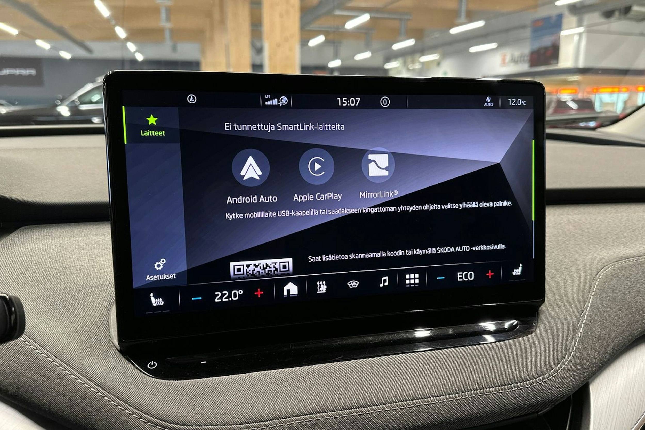 harmaa Skoda Enyaq 2022 kuva 22.