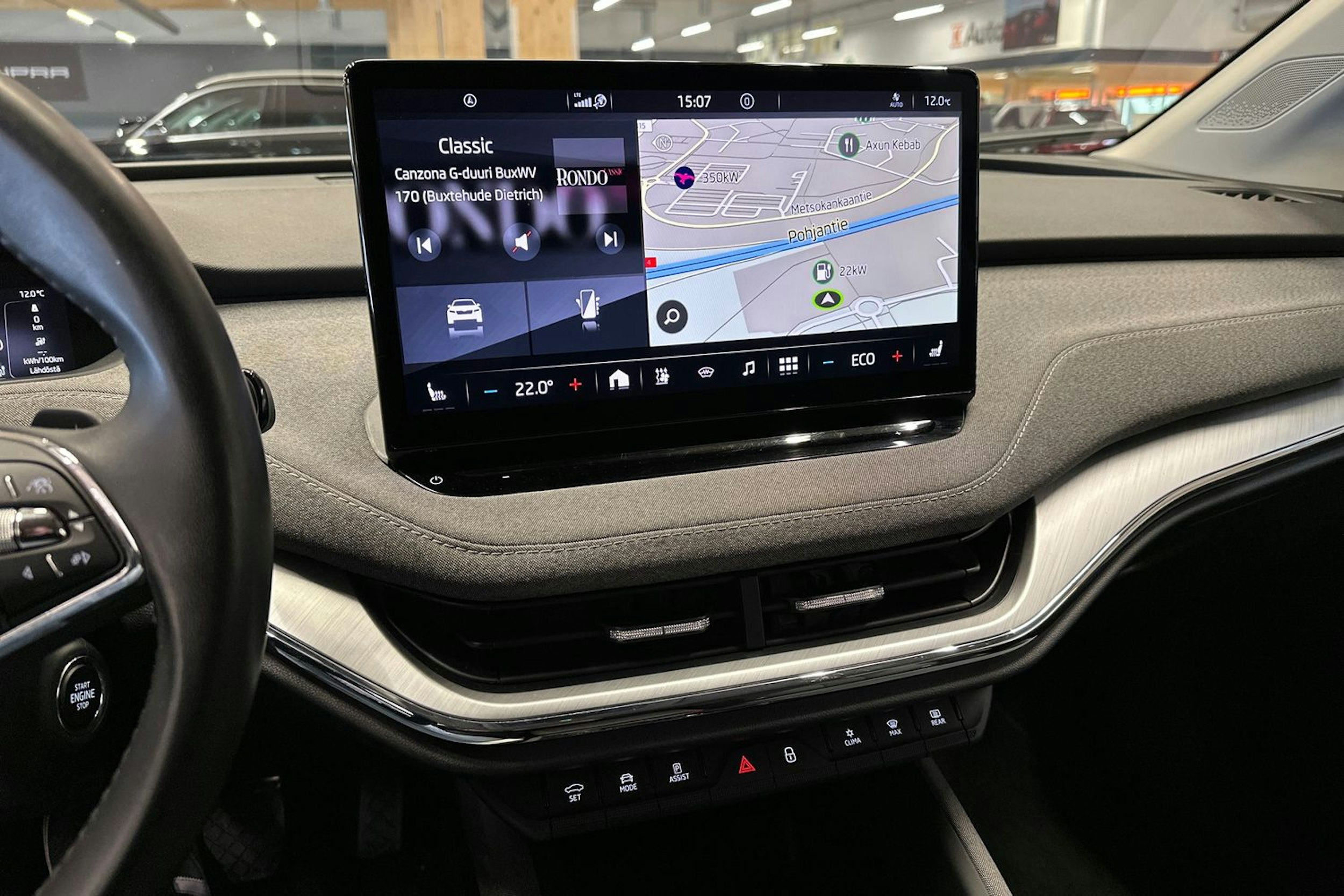 harmaa Skoda Enyaq 2022 kuva 23.