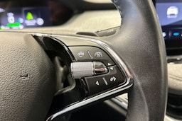 harmaa Skoda Enyaq 2022 kuva 29.