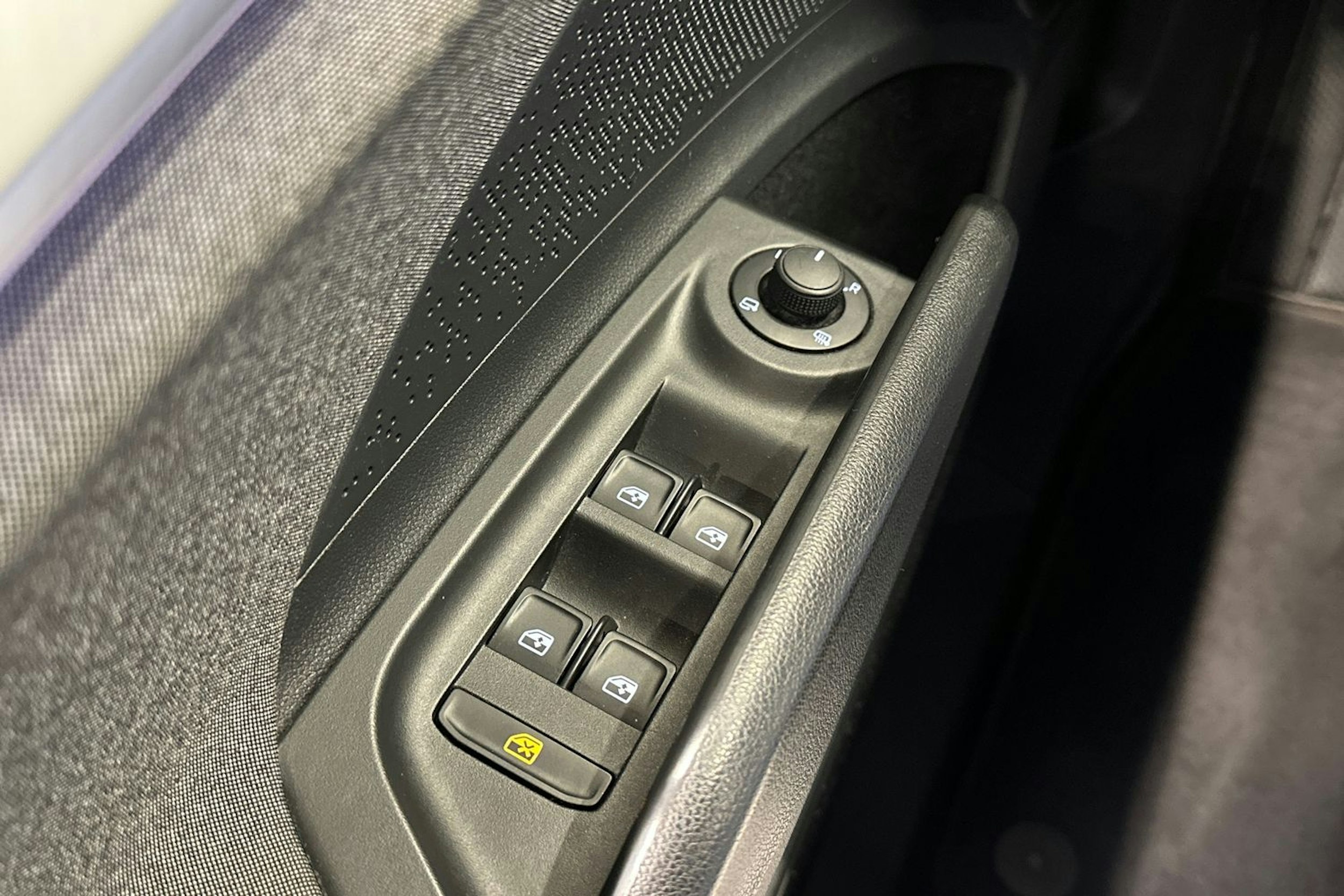 harmaa Skoda Enyaq 2022 kuva 31.