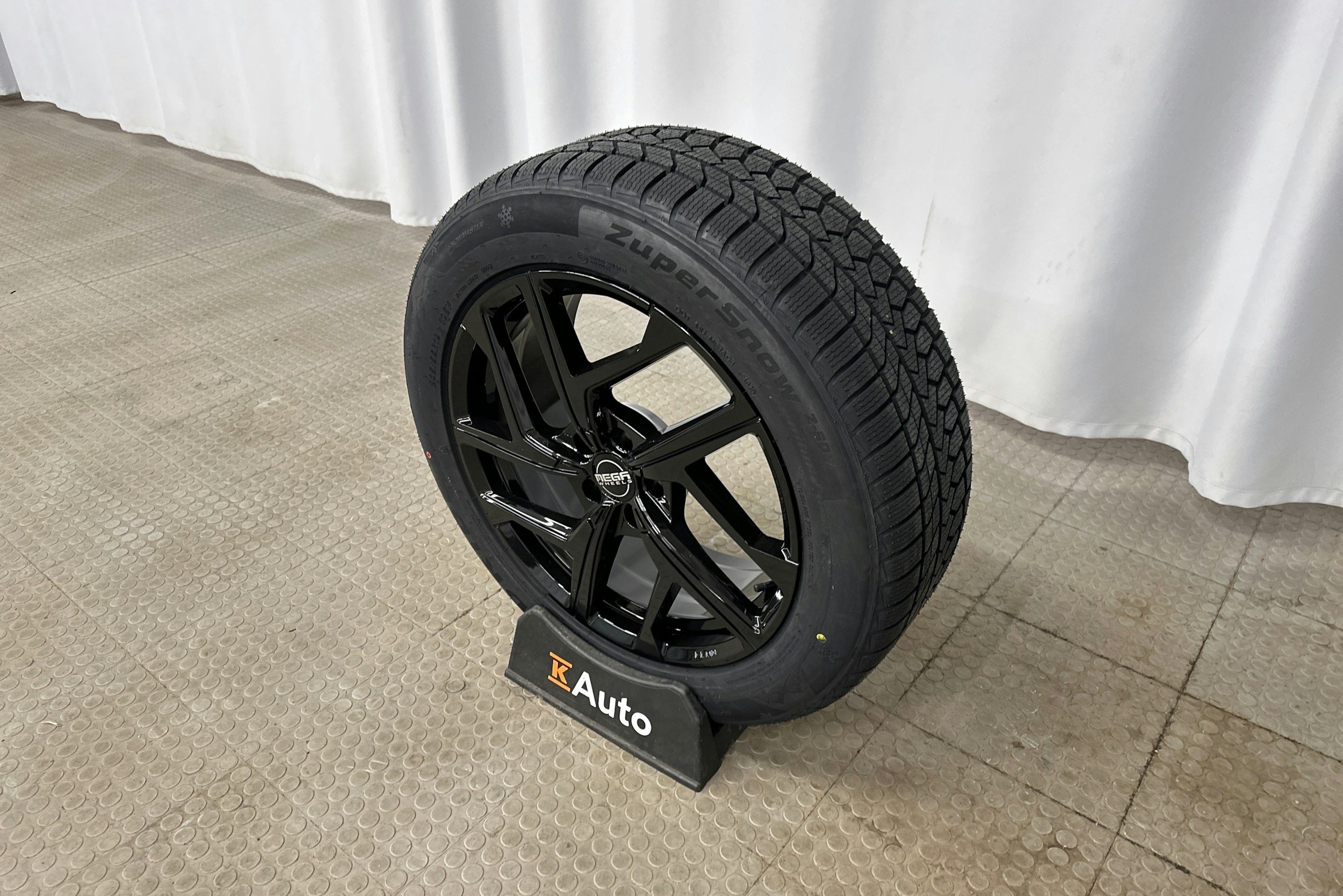 hopea Skoda Enyaq 2022 kuva 13.