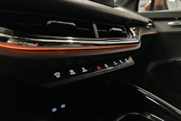 musta Skoda Enyaq 2022 kuva 22.
