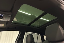musta Skoda Enyaq 2022 kuva 26.