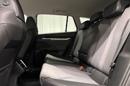 harmaa Skoda Enyaq 2022 kuva 10.
