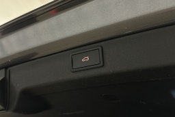 harmaa Skoda Enyaq 2022 kuva 25.