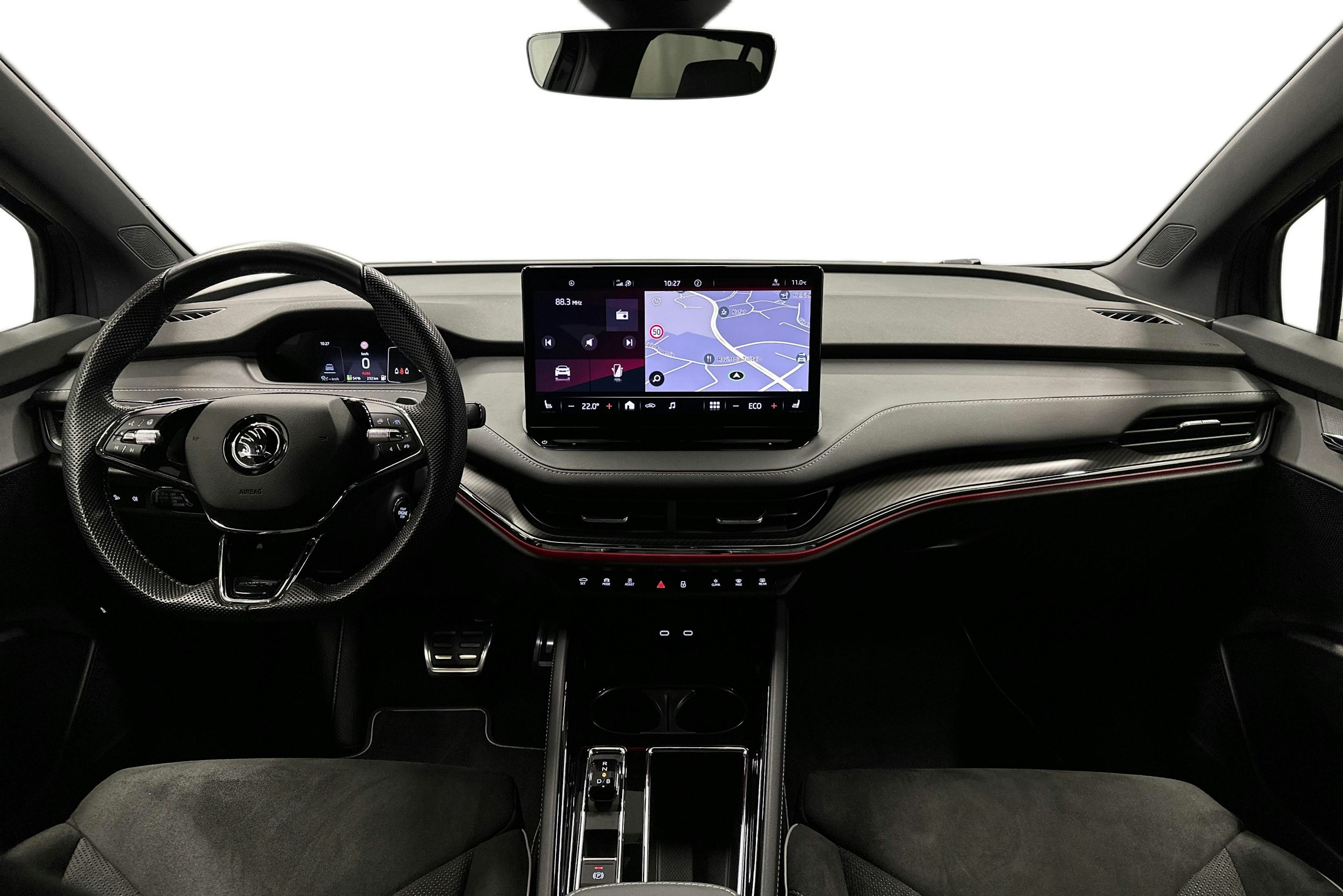 musta Skoda Enyaq 2022 kuva 9.