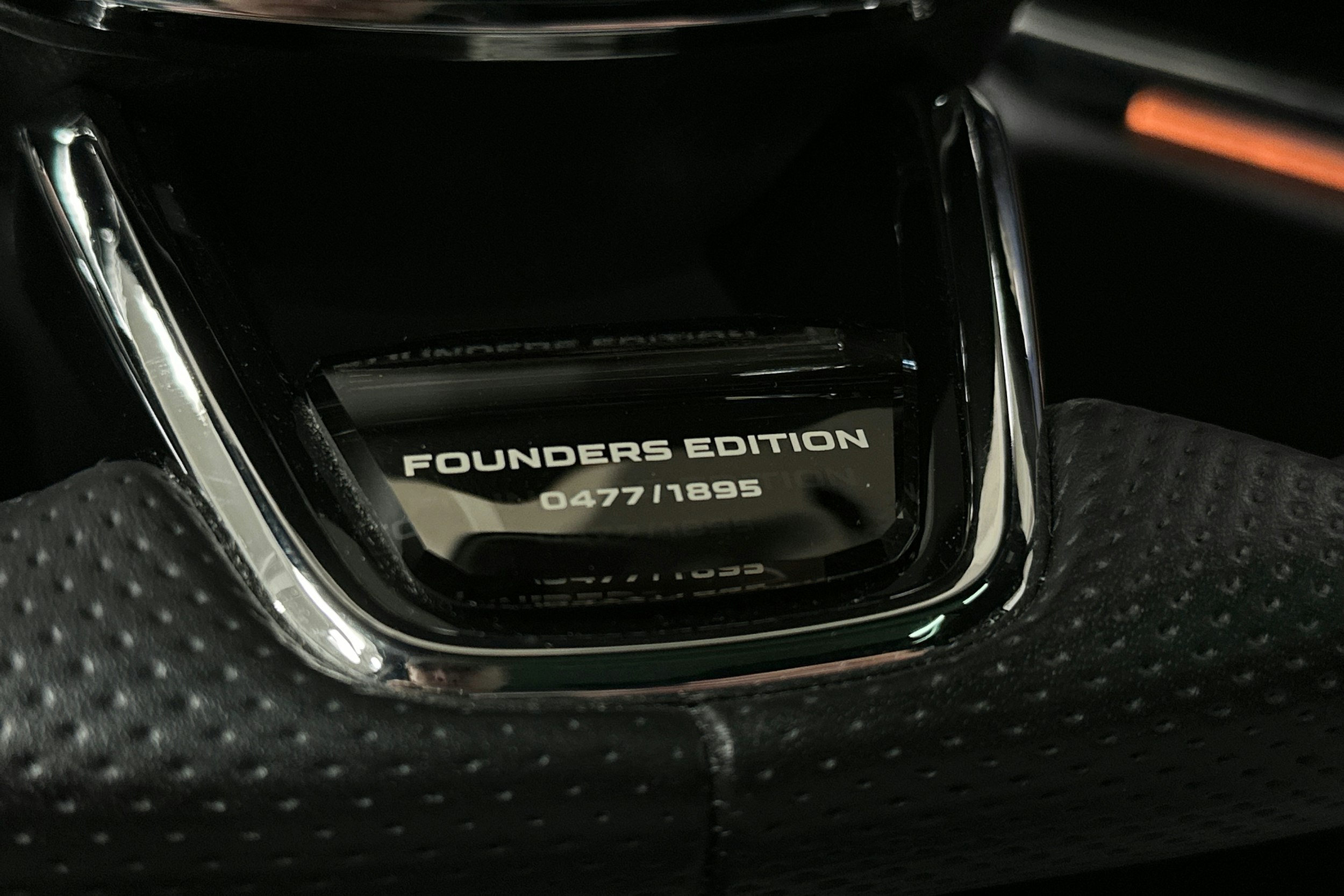 musta Skoda Enyaq 2022 kuva 25.