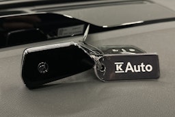 musta Skoda Enyaq 2022 kuva 38.