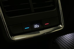 vihreä Skoda Enyaq 2022 kuva 16.