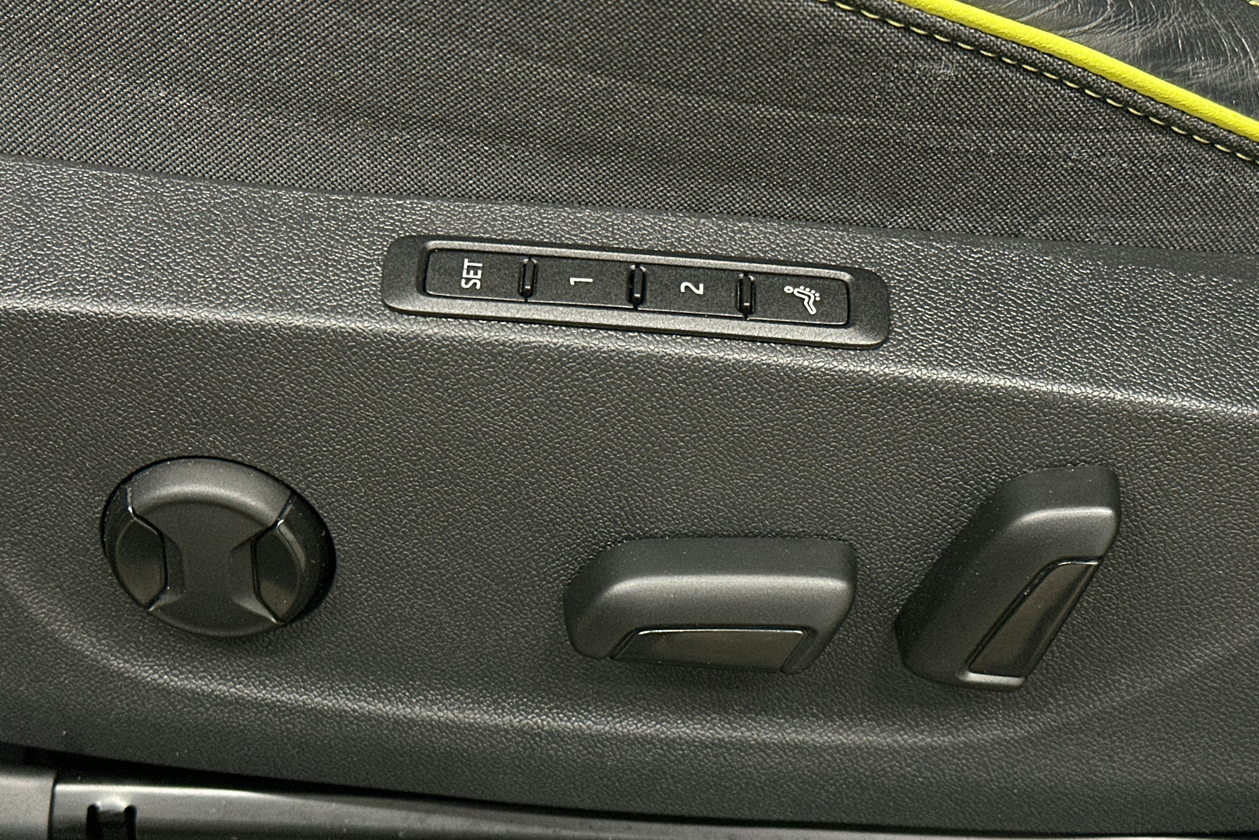 vihreä Skoda Enyaq 2022 kuva 18.