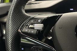 vihreä Skoda Enyaq 2022 kuva 21.