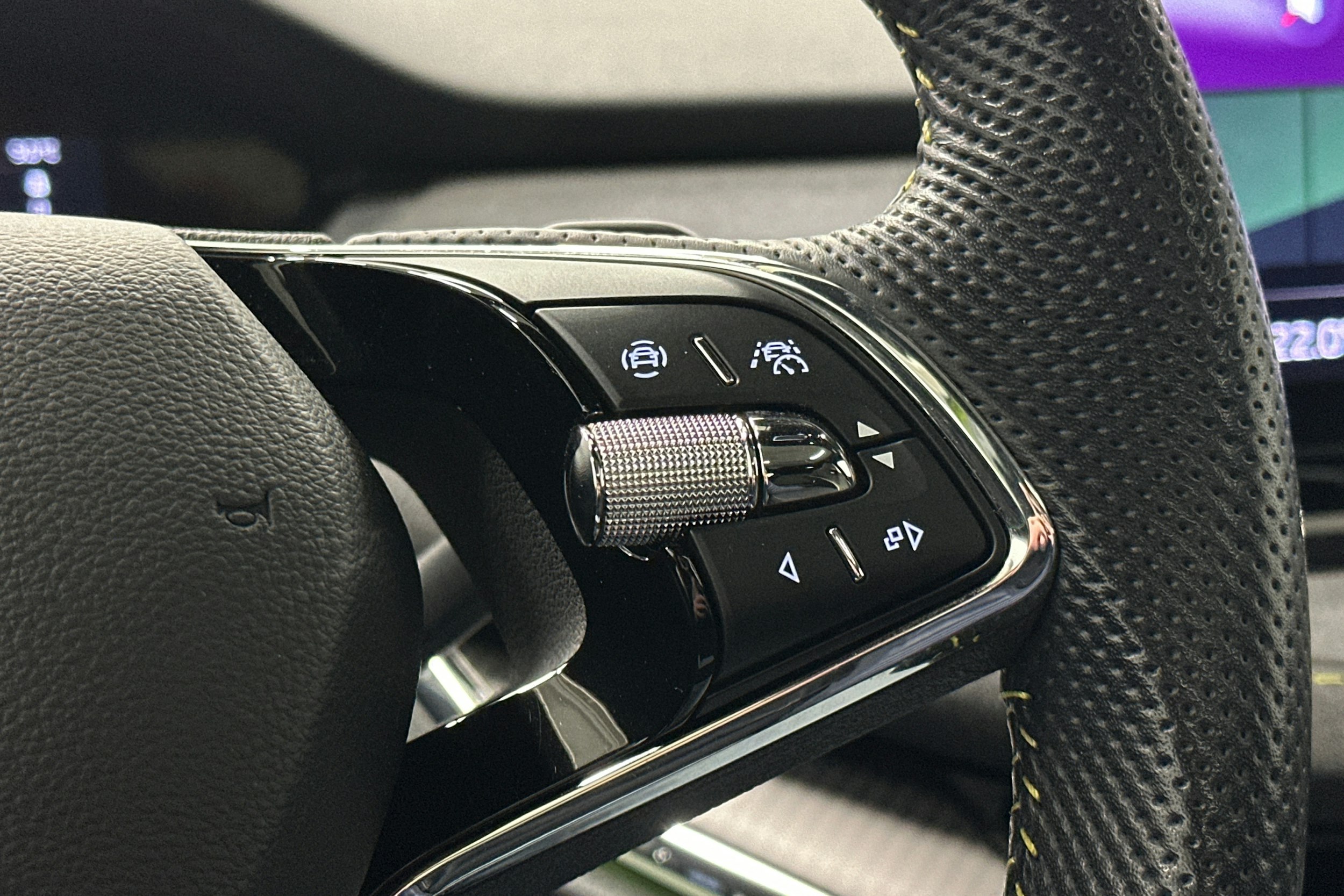 vihreä Skoda Enyaq 2022 kuva 22.