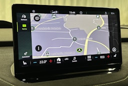 vihreä Skoda Enyaq 2022 kuva 26.