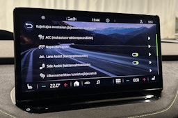 vihreä Skoda Enyaq 2022 kuva 27.