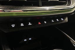 vihreä Skoda Enyaq 2022 kuva 33.