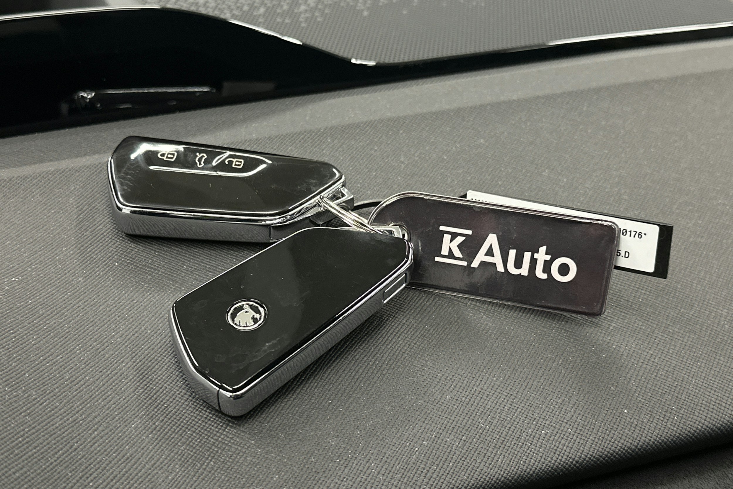 vihreä Skoda Enyaq 2022 kuva 36.