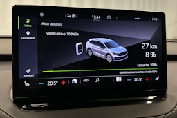 musta Skoda Enyaq 2022 kuva 25.