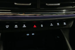 musta Skoda Enyaq 2022 kuva 34.