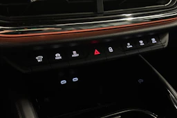 musta Skoda Enyaq 2022 kuva 31.