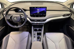 harmaa Skoda Enyaq 2022 kuva 9.