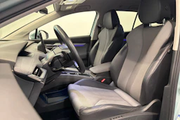 harmaa Skoda Enyaq 2022 kuva 15.