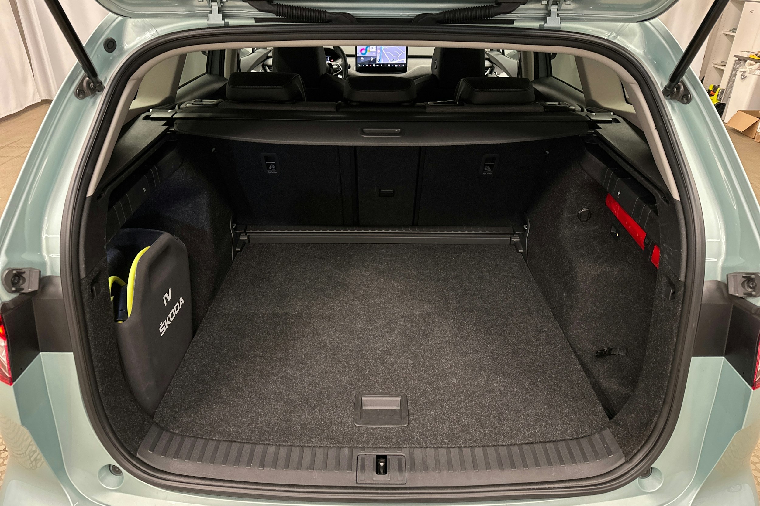 vihreä Skoda Enyaq 2022 kuva 14.