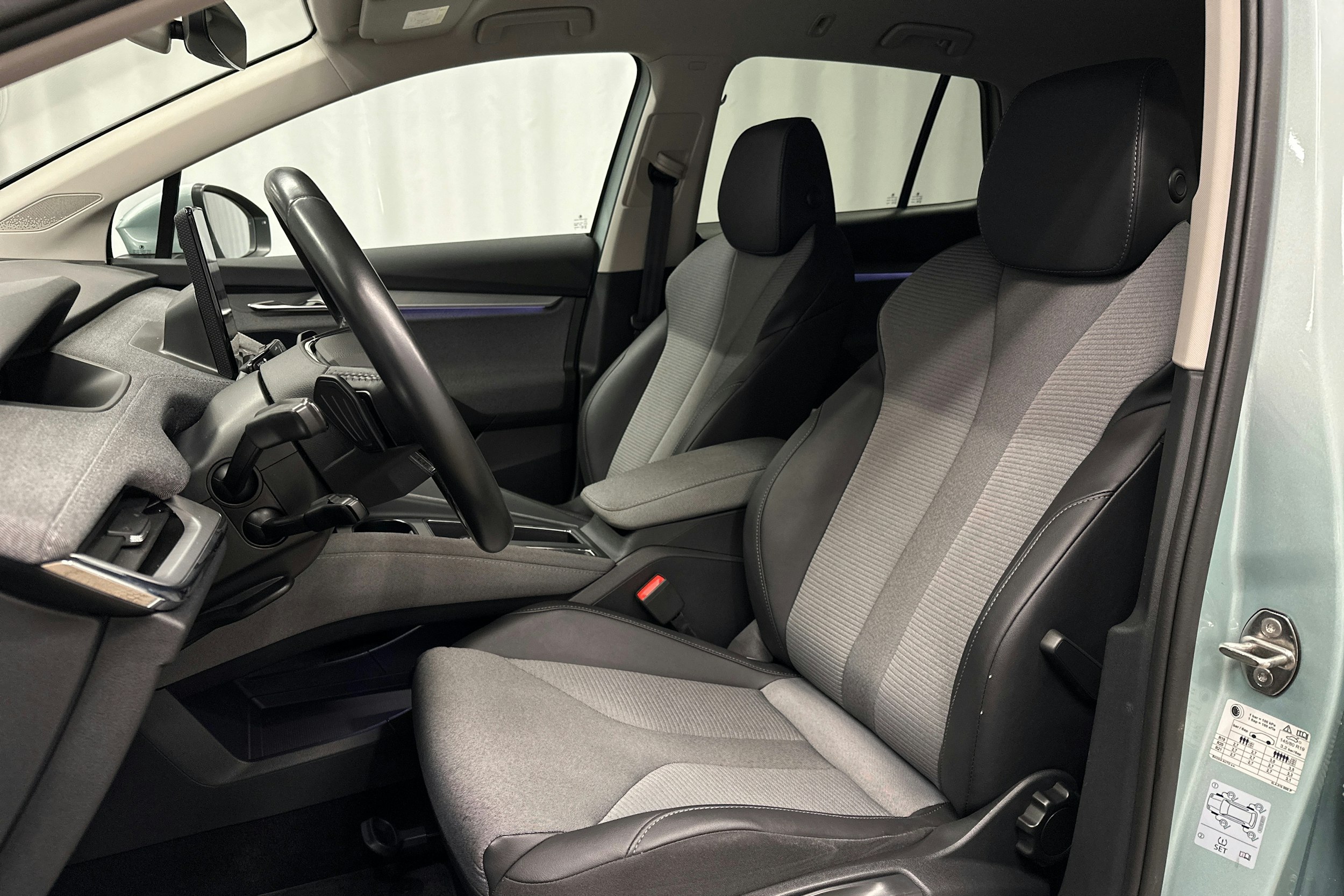 vihreä Skoda Enyaq 2022 kuva 17.