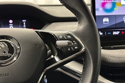 vihreä Skoda Enyaq 2022 kuva 20.