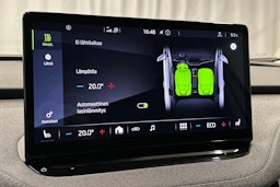 vihreä Skoda Enyaq 2022 kuva 26.