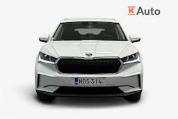 valkoinen Skoda Enyaq 2022 kuva 4.