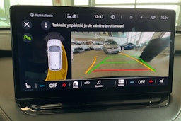 musta Skoda Enyaq 2022 kuva 21.