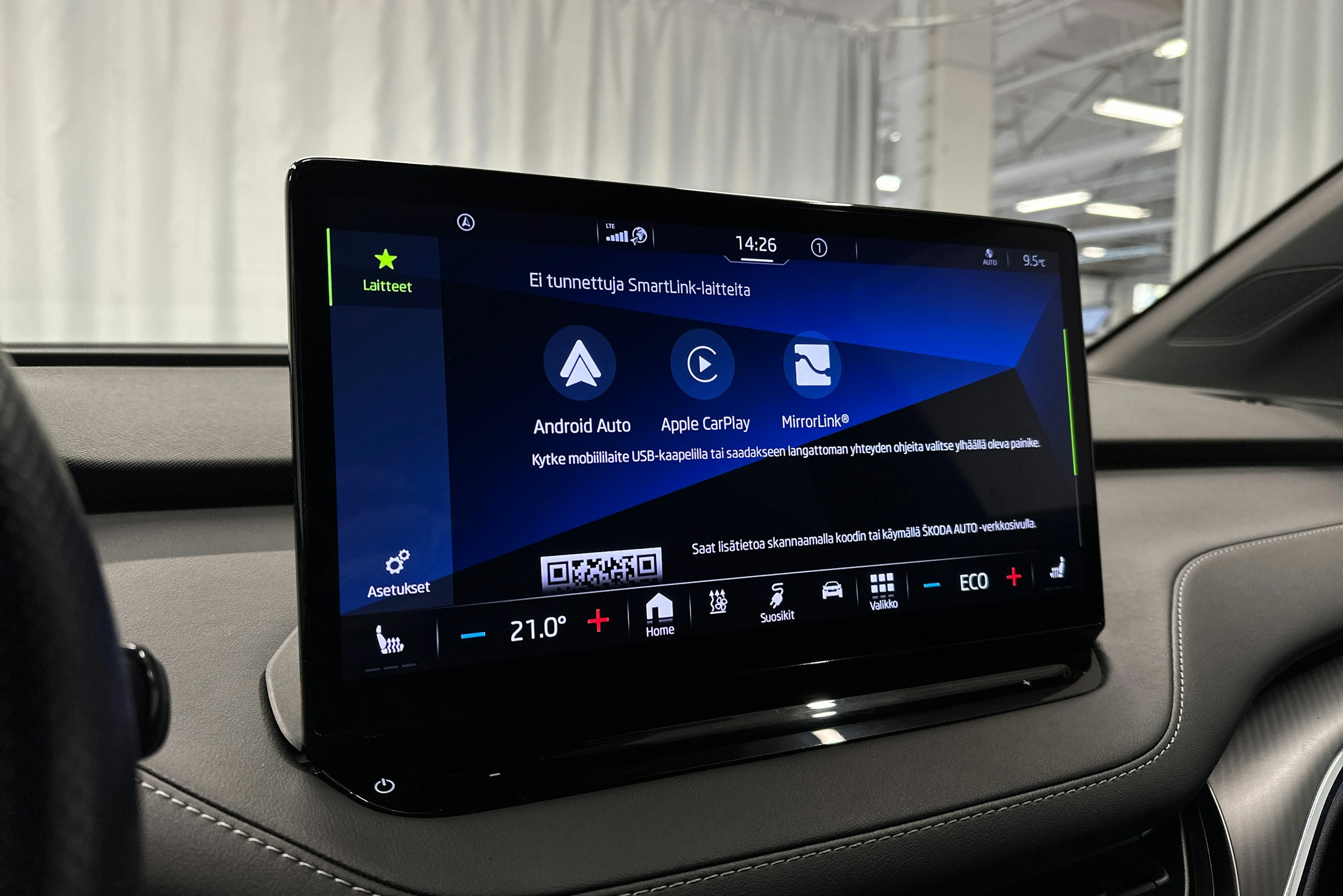 sininen Skoda Enyaq 2022 kuva 20.