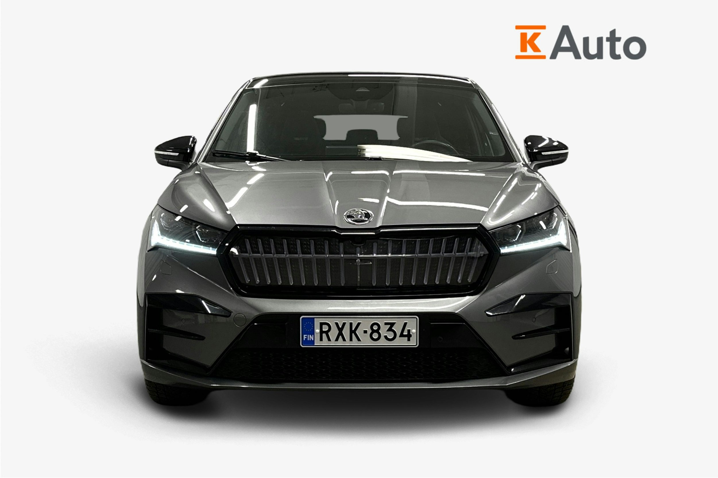 harmaa Skoda Enyaq 2022 kuva 5.