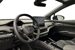 harmaa Skoda Enyaq 2022 kuva 7.