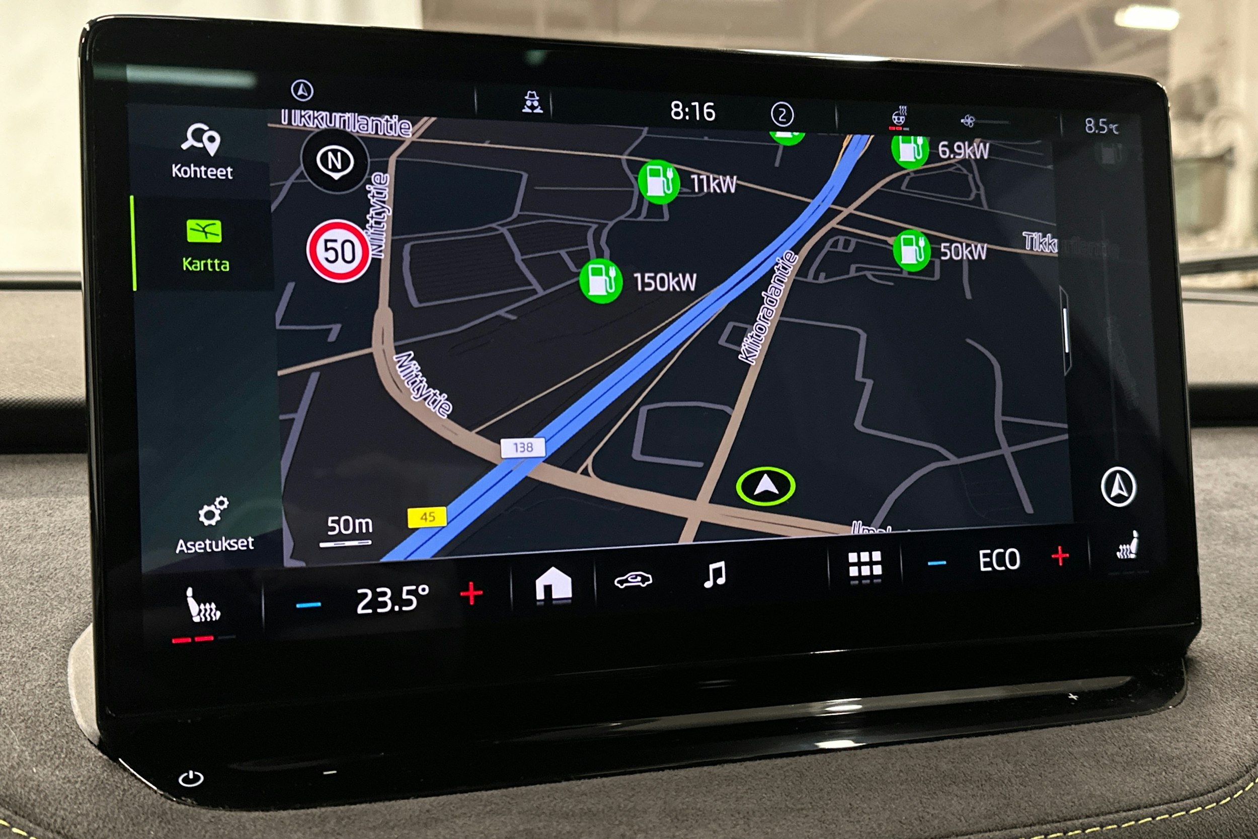 harmaa Skoda Enyaq 2022 kuva 25.