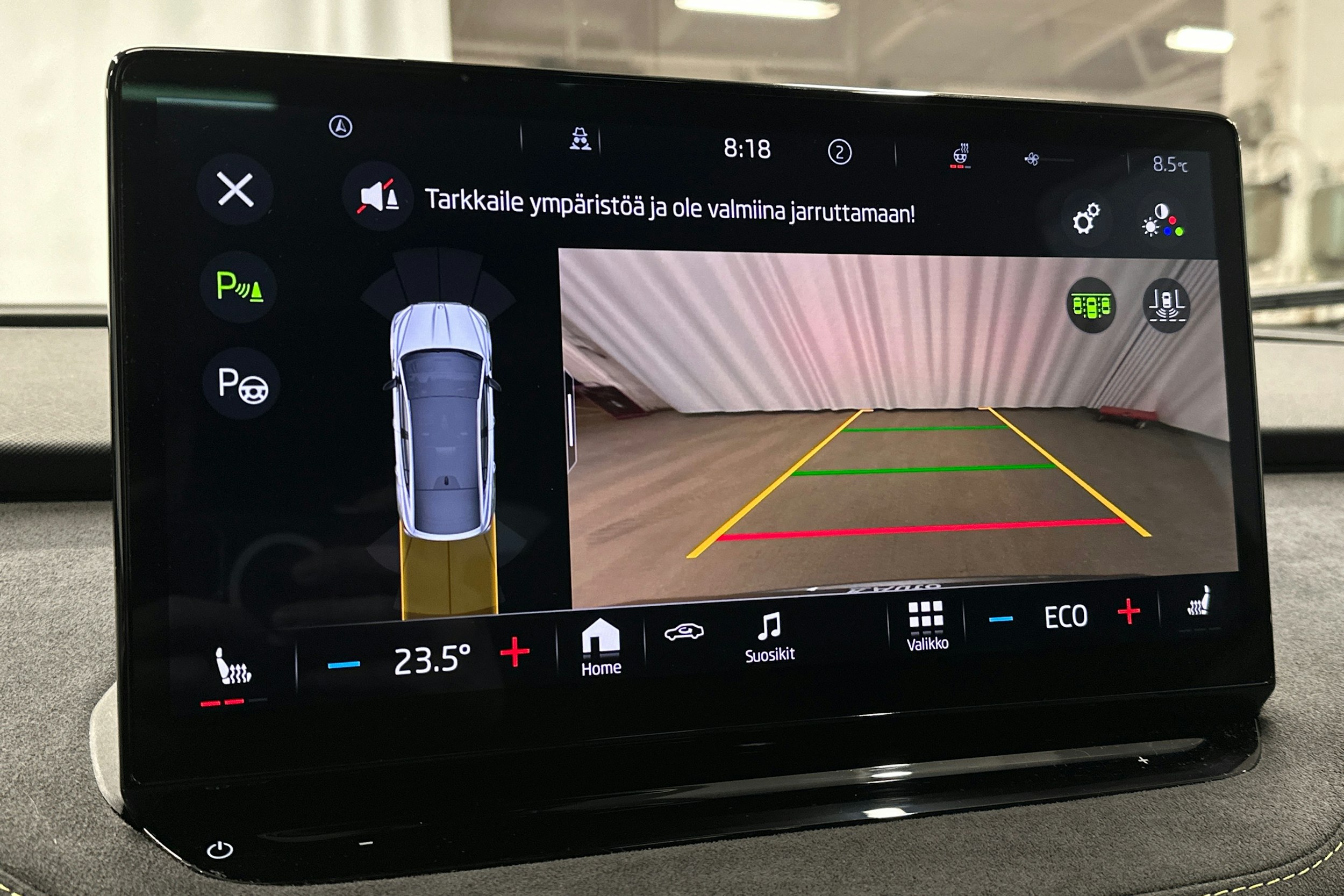 harmaa Skoda Enyaq 2022 kuva 31.