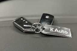 harmaa Skoda Enyaq 2022 kuva 36.