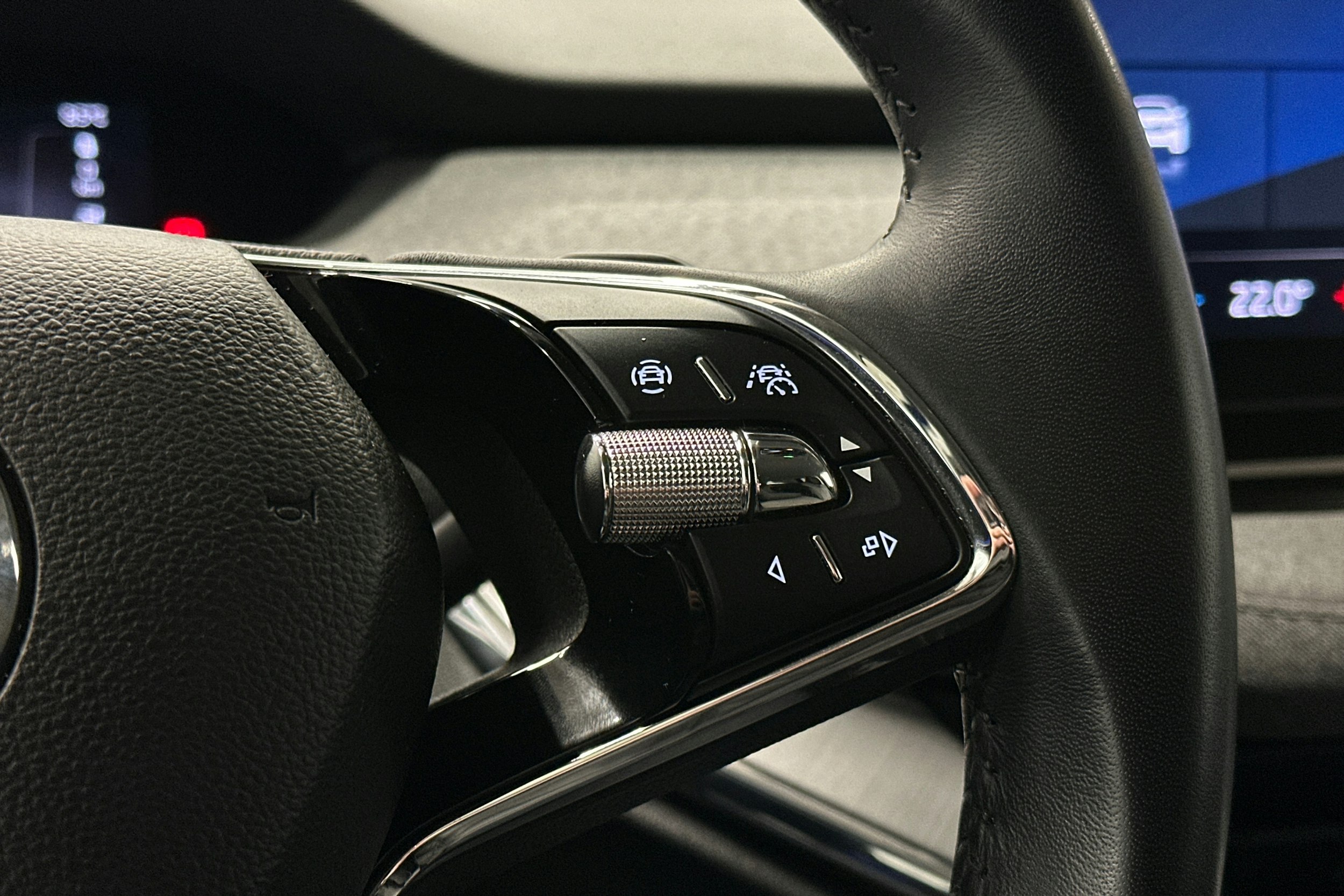 sininen Skoda Enyaq 2022 kuva 19.