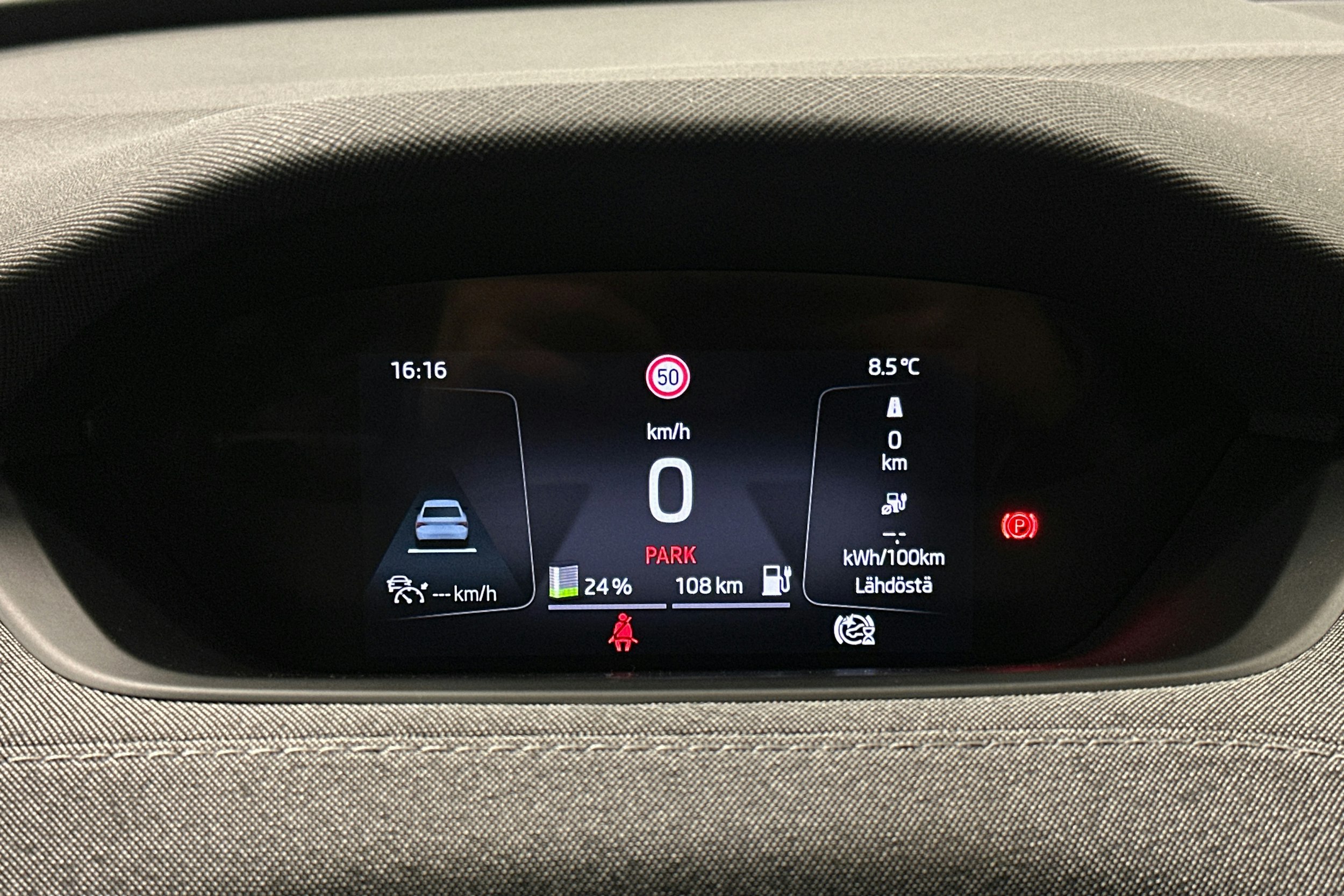 sininen Skoda Enyaq 2022 kuva 21.